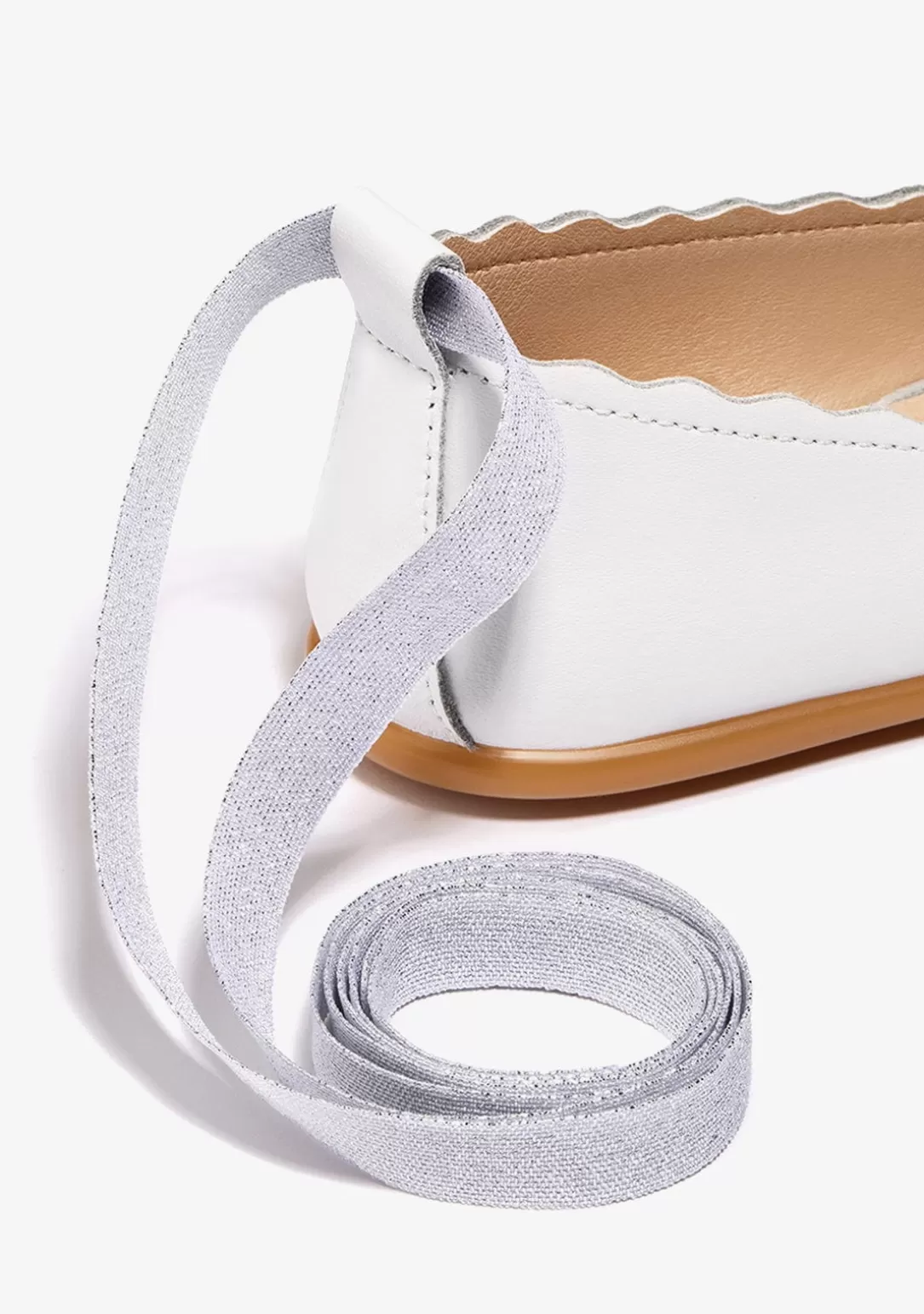 bailarinas_ondas_tira_blanco_2.webp Conguitos Zapatos | Zapatos De Ceremonia^Bailarinas Ondas Tira Blanco