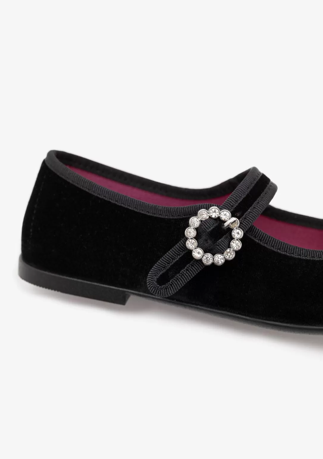 bailarinas_terciopelo_negro_bw_2.webp Conguitos Zapatos | Bailarinas^Bailarinas Terciopelo Negro B&W