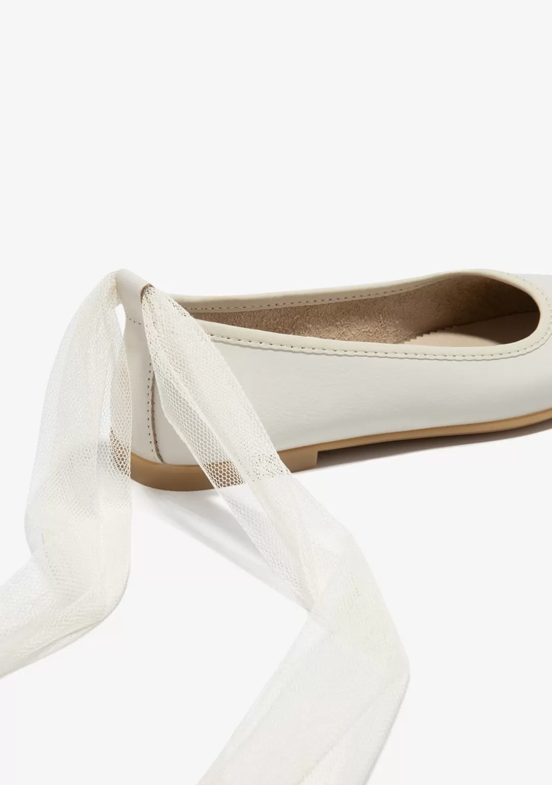 bailarinas_tira_beige_bw_2.webp Conguitos Zapatos | Zapatos De Ceremonia^Bailarinas Tira Beige B&W