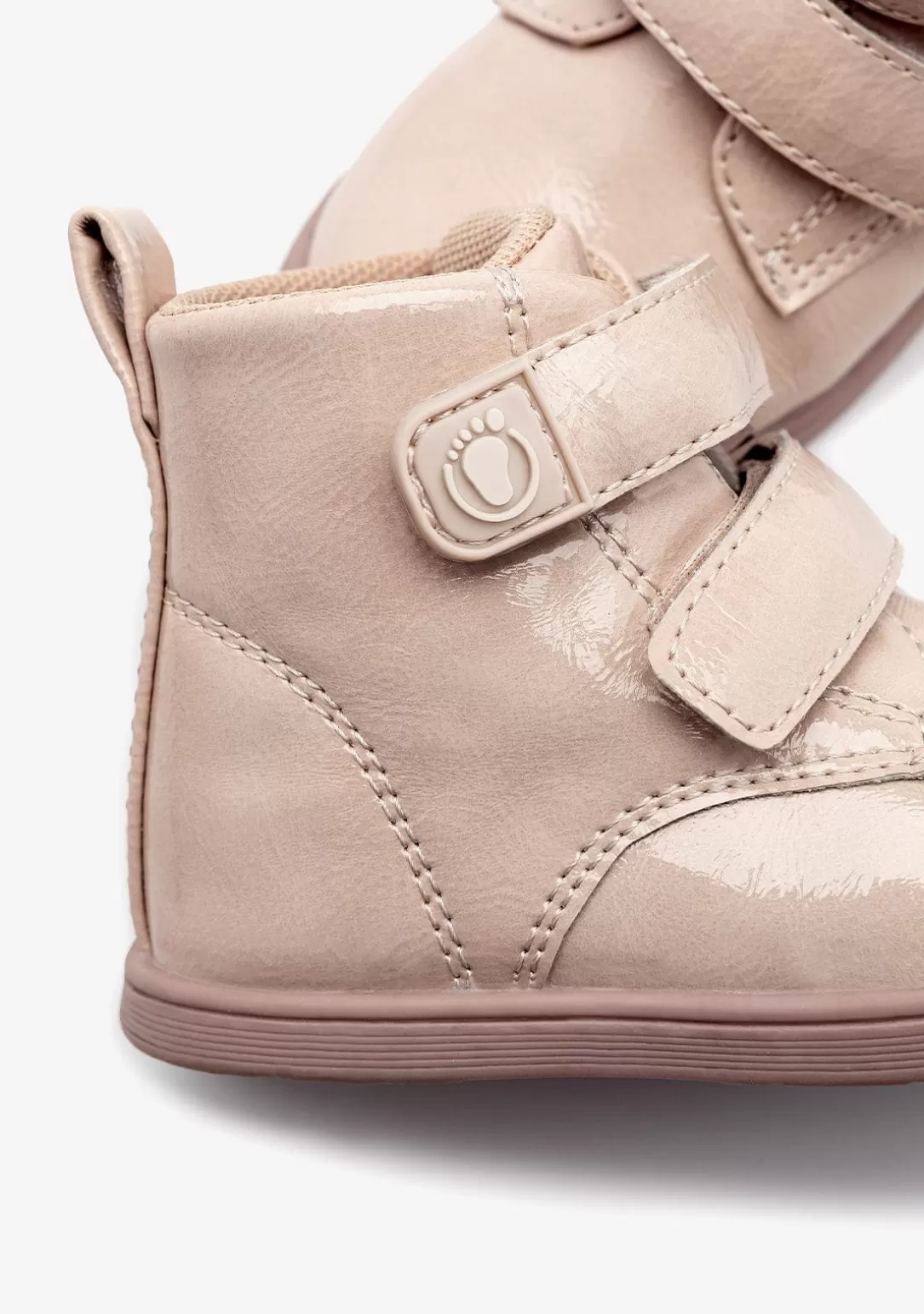 botas_respetuosas_charol_beige_2.webp Conguitos Primeros Pasos - Respetuoso | Botas^Botas Respetuosas Charol Beige