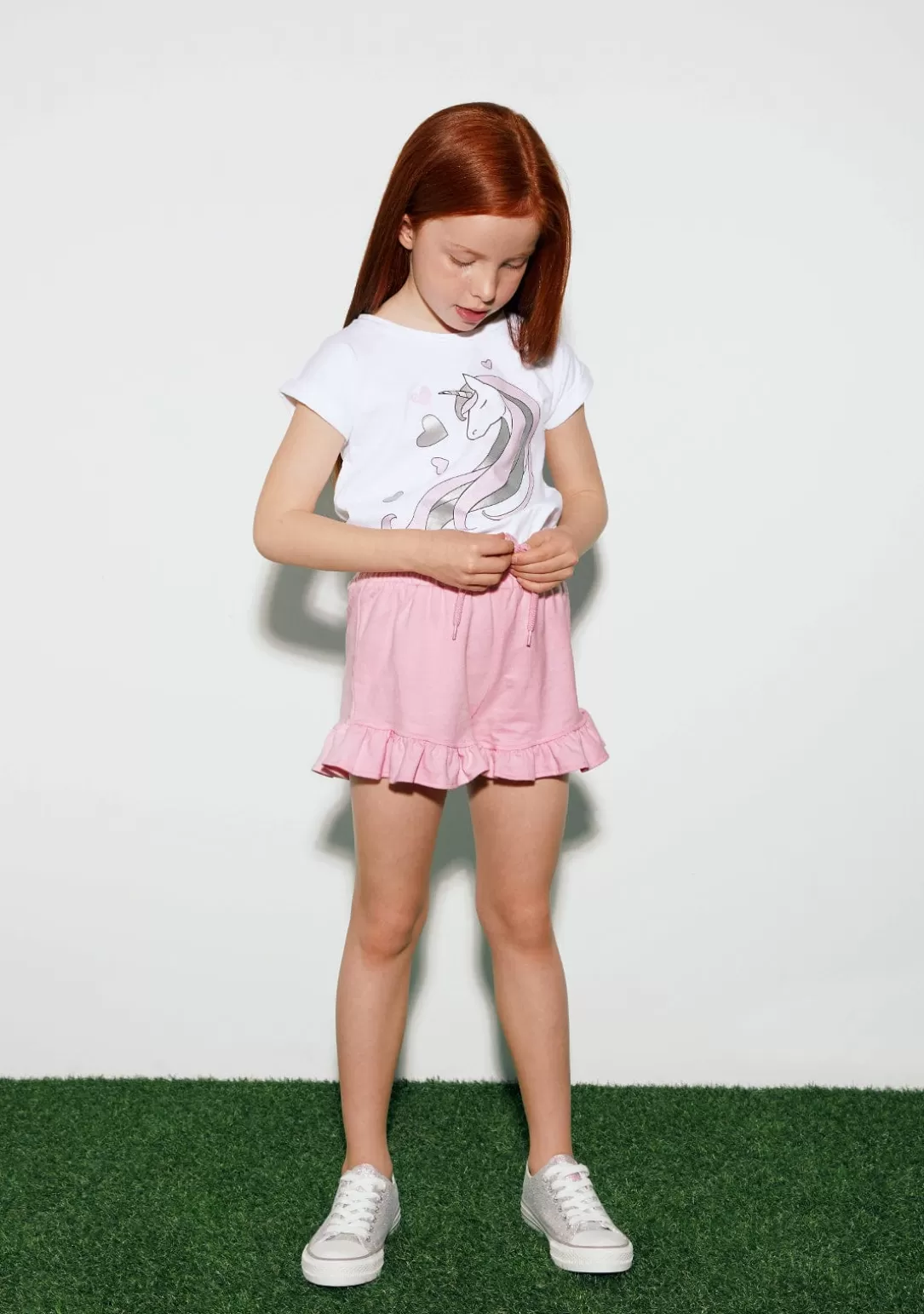 camiseta_unicornio_blanco_3.webp Conguitos Camisetas^Camiseta Unicornio Blanco