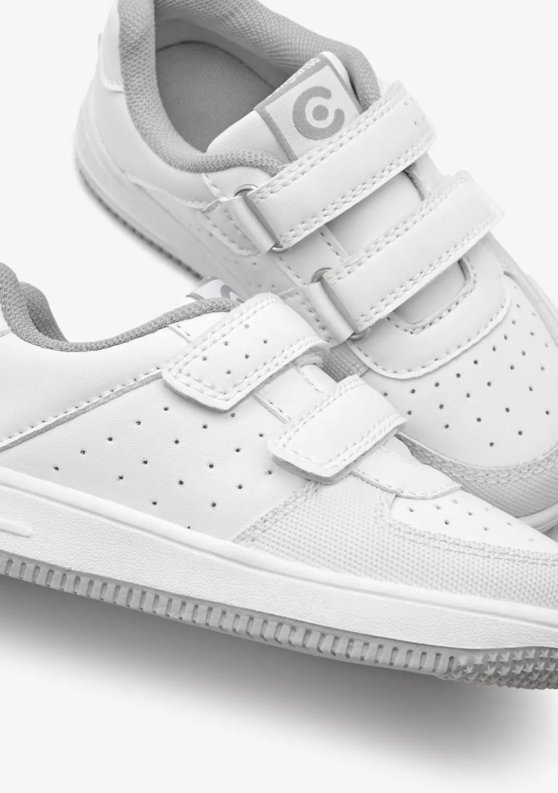 deportivos_unisex_blanco__gris_2.webp Conguitos Zapatillas | Colegiales^Deportivos Unisex Blanco / Gris