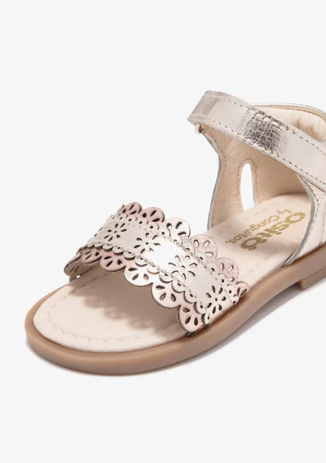 sandalias_de_beb_hebilla_oro_2.webp Conguitos Sandalias | Sandalias^Sandalias De Bebé Hebilla Oro