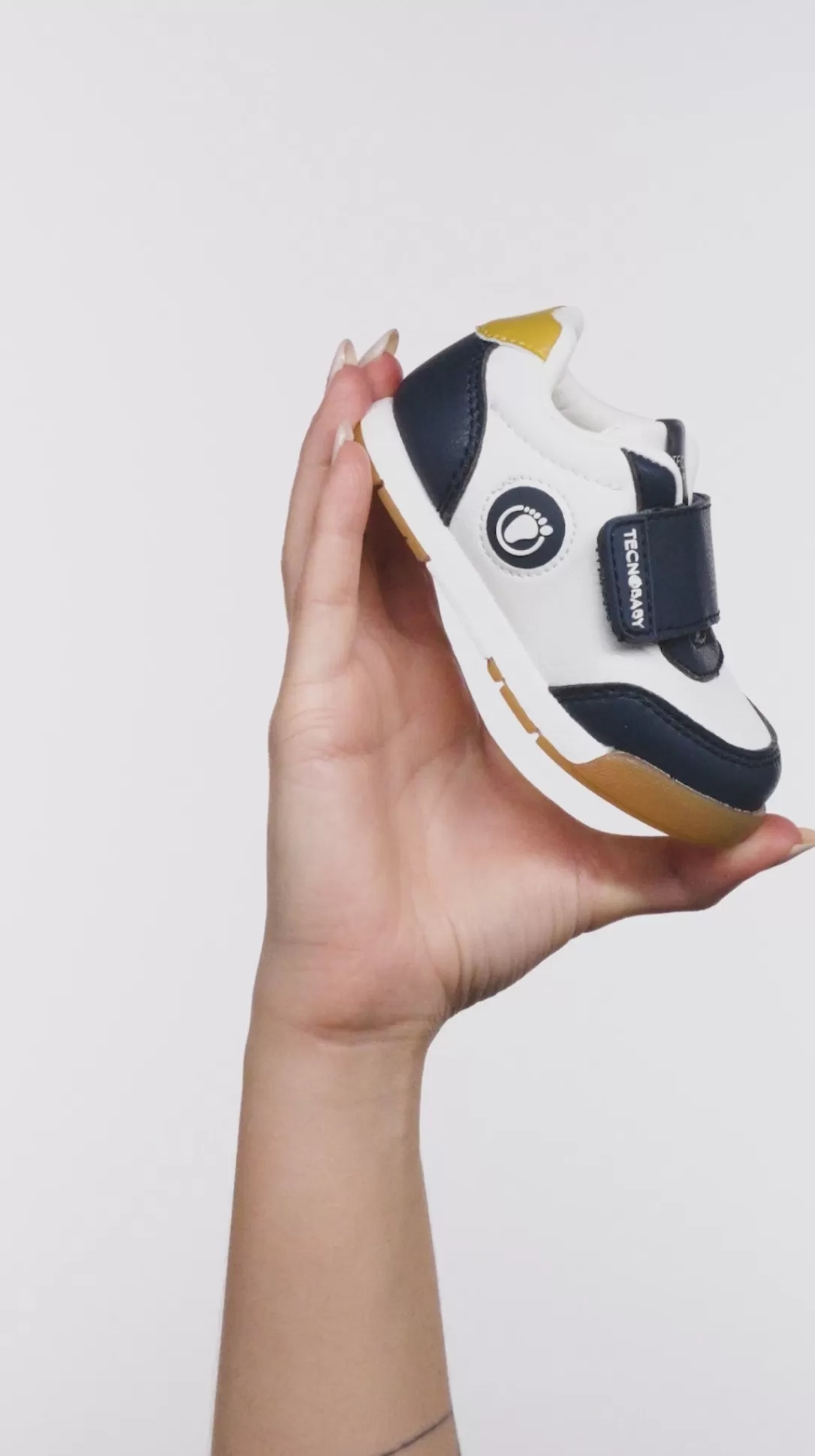 zapatillas_respetuosas_logo_azul_marino_4.webp Conguitos Zapatillas | Primeros Pasos - Respetuoso^Zapatillas Respetuosas Logo Azul Marino